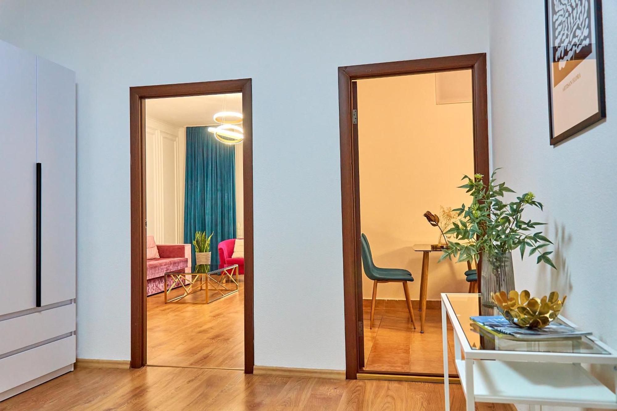 Elegant Lux Apartment In Central Square Mukačevo Esterno foto